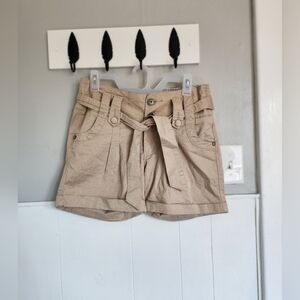 151 khaki High-waisted shorts with belt tie size 6